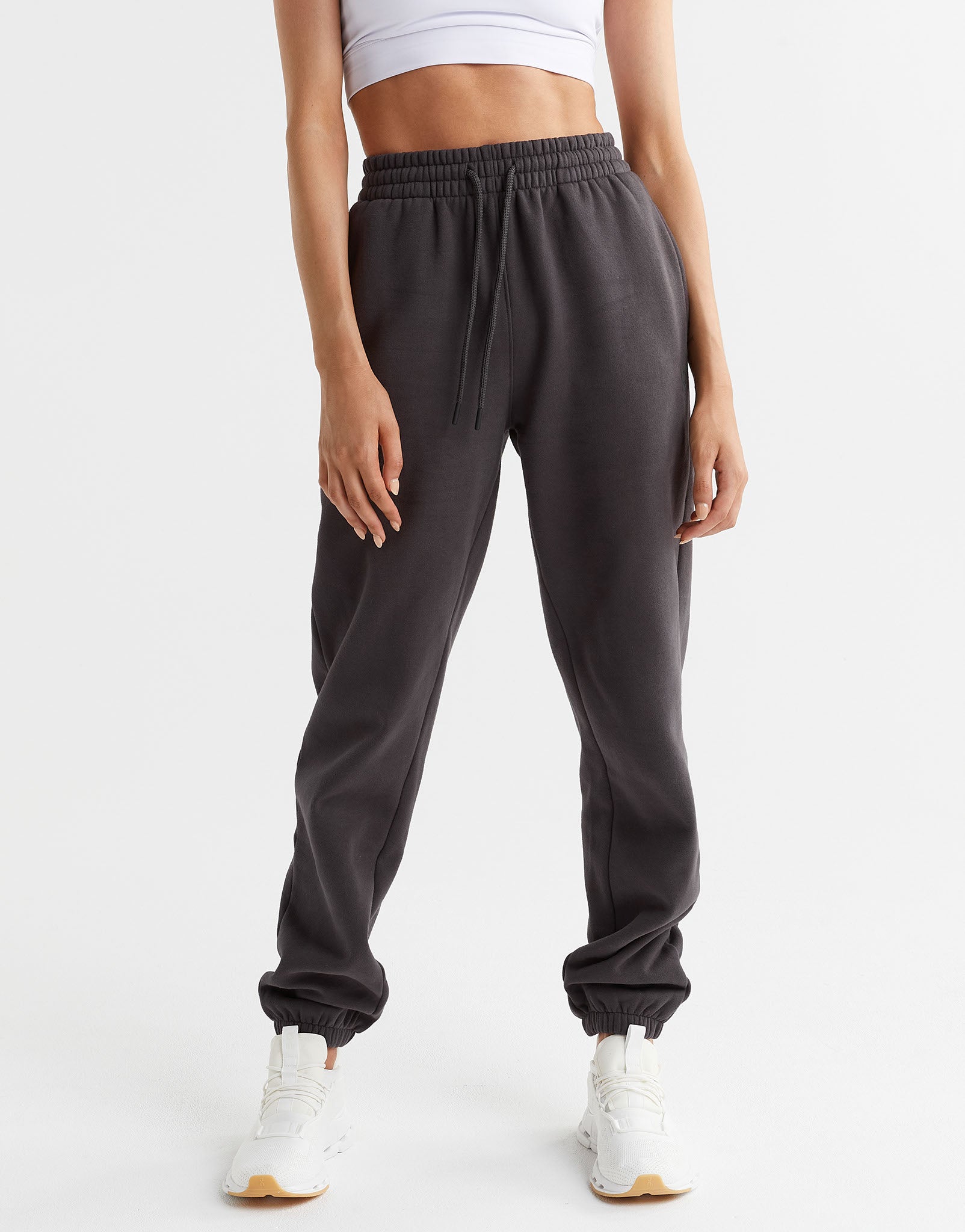 Lilybod-Lucy-Oversized-Fleece-Track-Pant-Coal-Gray-LL89-CLG-1-New.jpeg