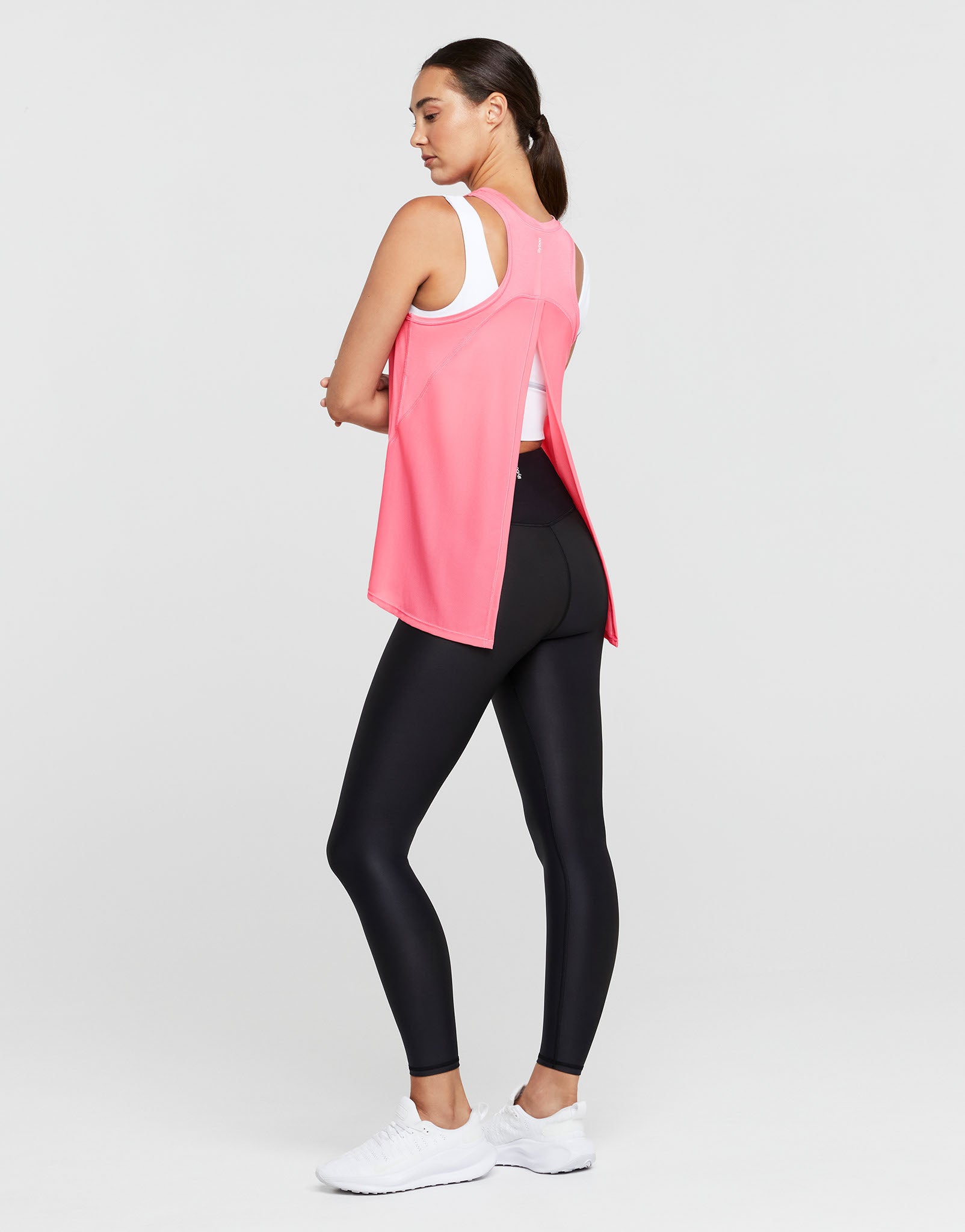 Lilybod_KENDALL_Tank_Strawberry_LT60_SBY_01_nm.jpeg