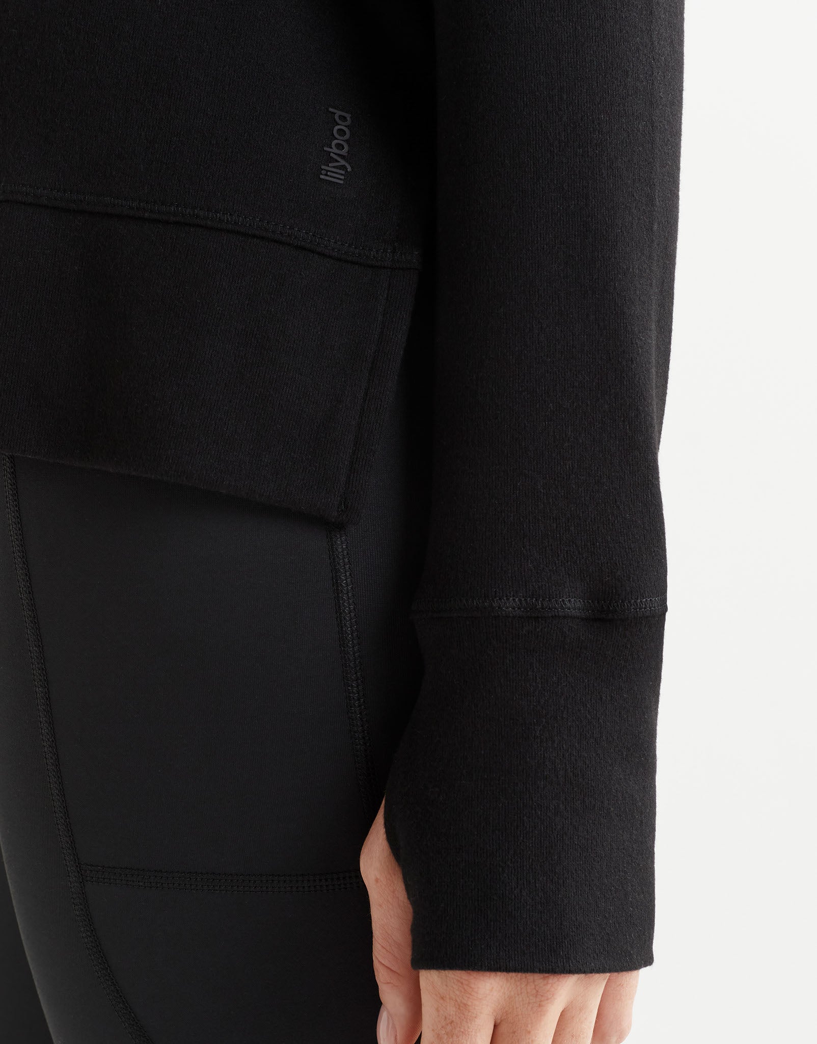 Lilybod_SHELBY_Sweat_Black_LT114_BL_03.jpeg