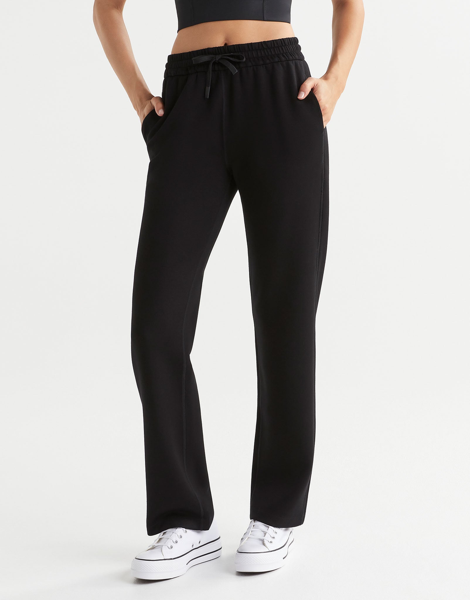 Lilybod-AIMIE-Relaxed-Fit-Jogger-Black-LL85W-BL-04.jpeg