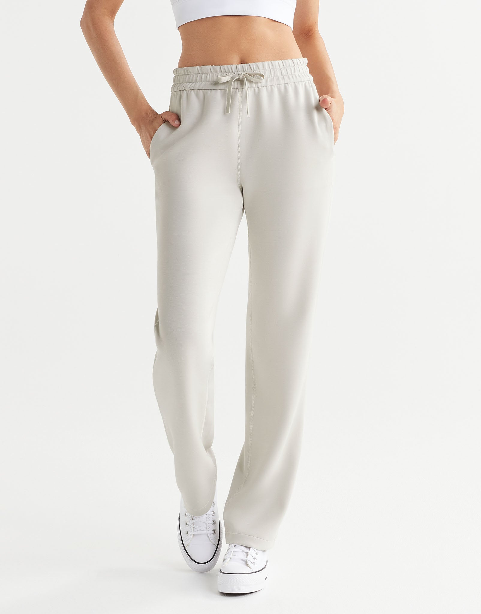 Lilybod-AIMIE-Relaxed-Fit-Jogger-Sand-LL85W-CT-03.jpeg