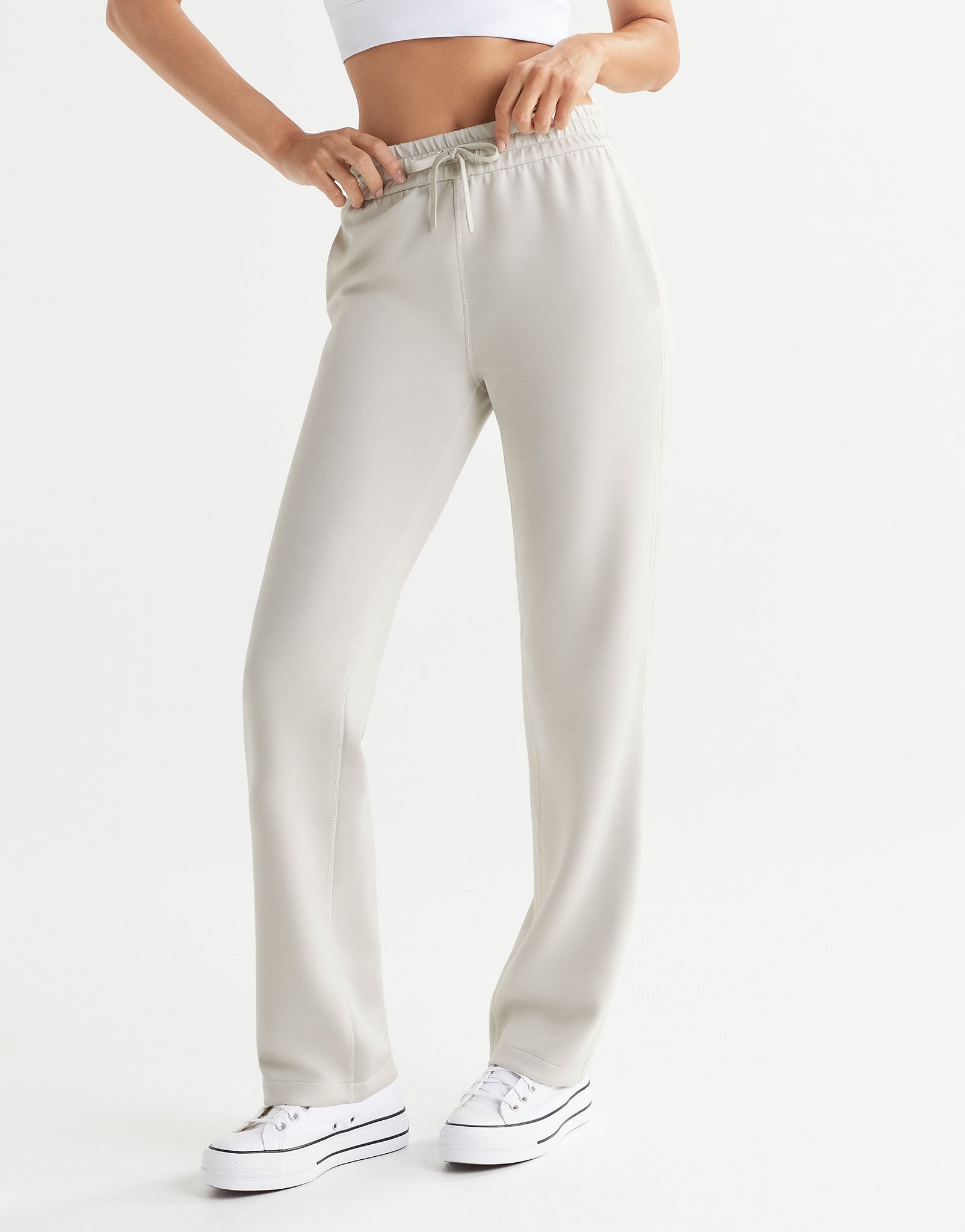 Lilybod-AIMIE-Relaxed-Fit-Jogger-Sand-LL85W-CT-05.jpeg