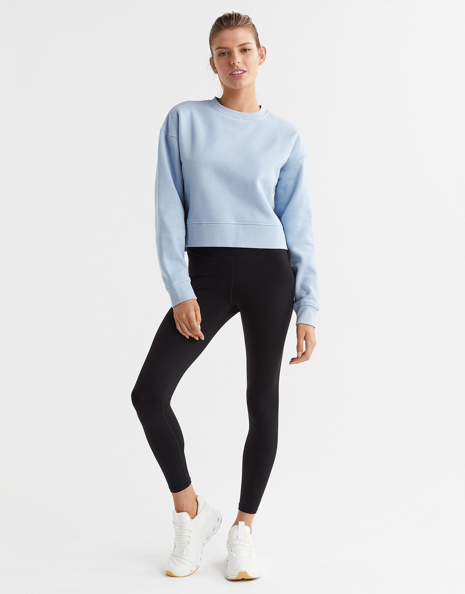 Lilybod-Becca-Oversized-Fleece-Crew-Cloud-LT66-CLD-1-New.jpeg