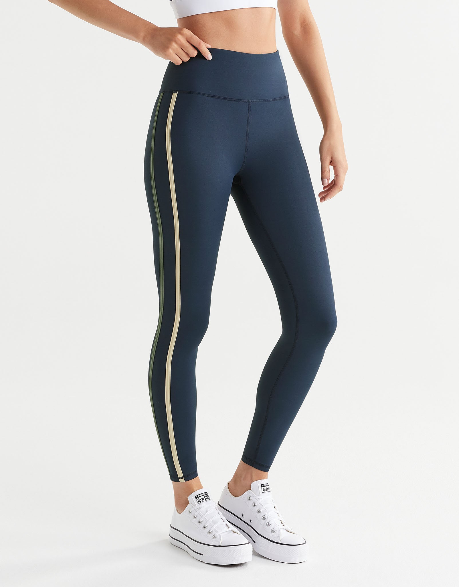 Lilybod-CHELSEA-Legging-Navy-Blue-LL174-NB-05.jpeg