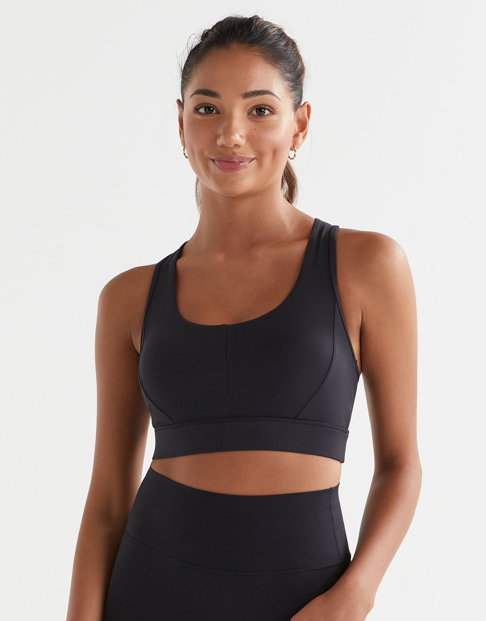 Lilybod-Chloe-Sports-Bra-Black-SC-21-BL-4.jpeg