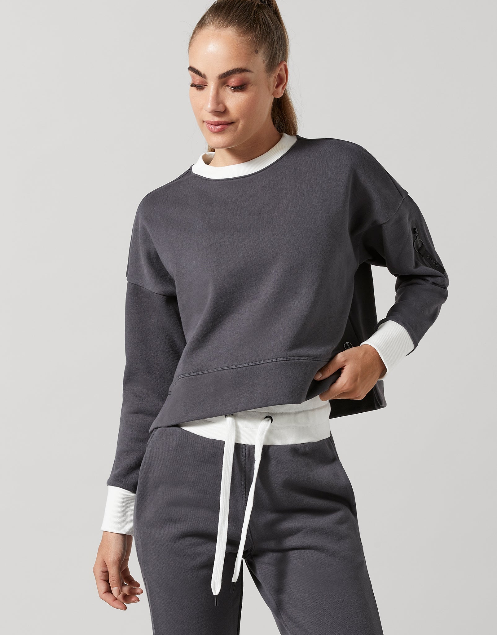 Lilybod-Erica-Charcoal-LT54-CSW-2_40f7790a-e812-45ad-8847-797a97a81588.jpg