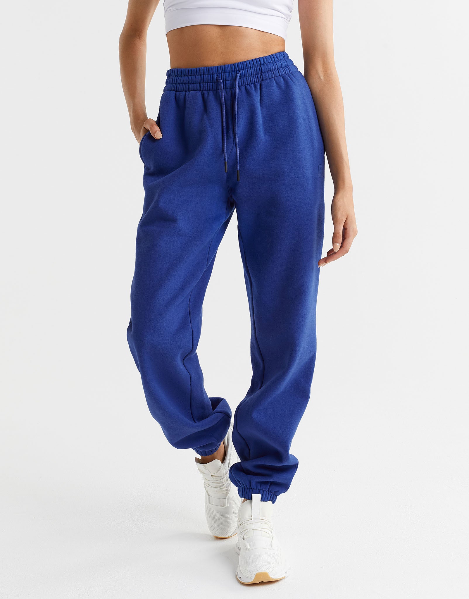 Lilybod-Lucy-Oversized-Fleece-Track-Pant-Blue-Bolt-LL89-BBL-2-New.jpeg