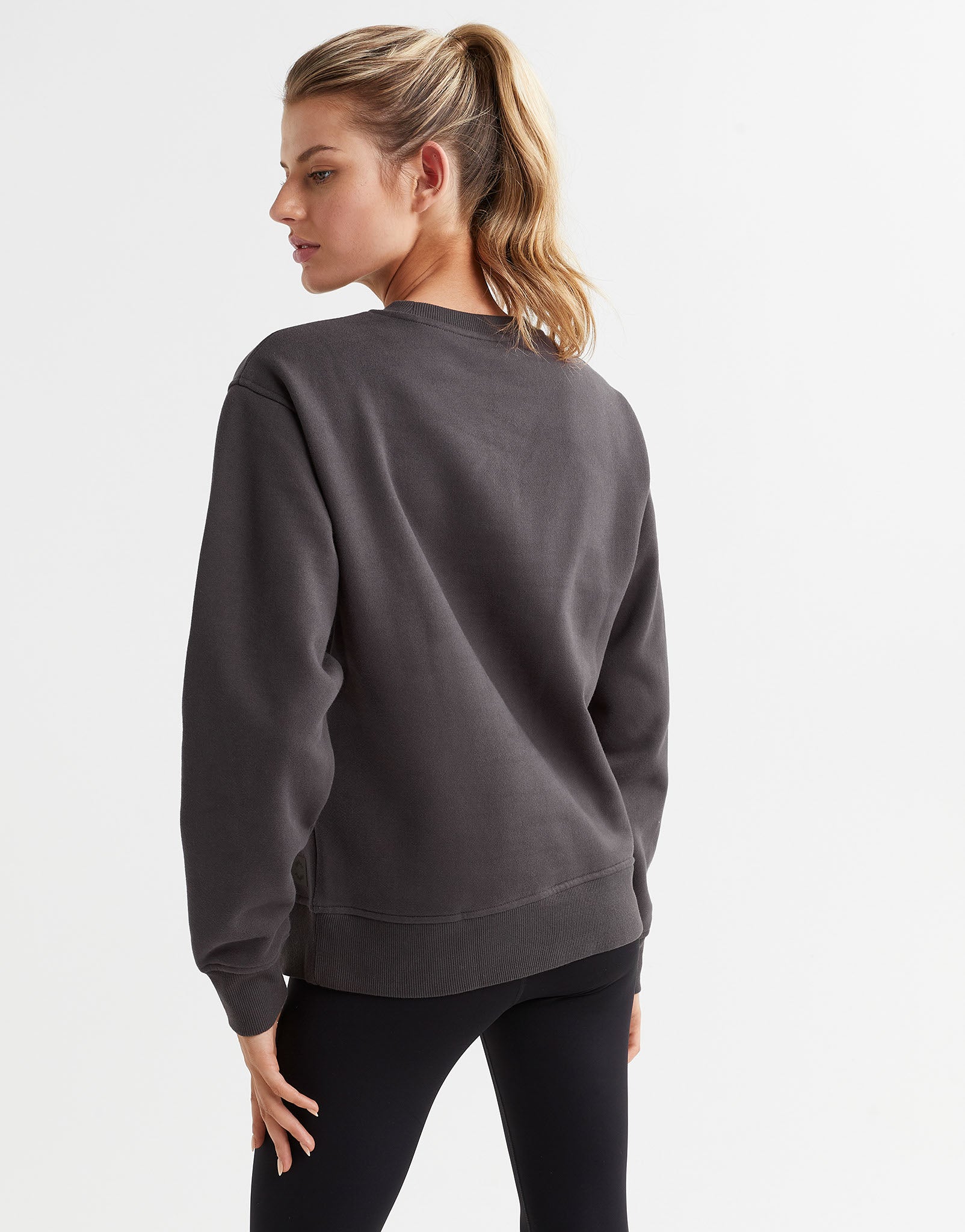 Lilybod-Millie-Classic-Fleece-Crew-Coal-Gray-LT67-CLG-4-New.jpeg