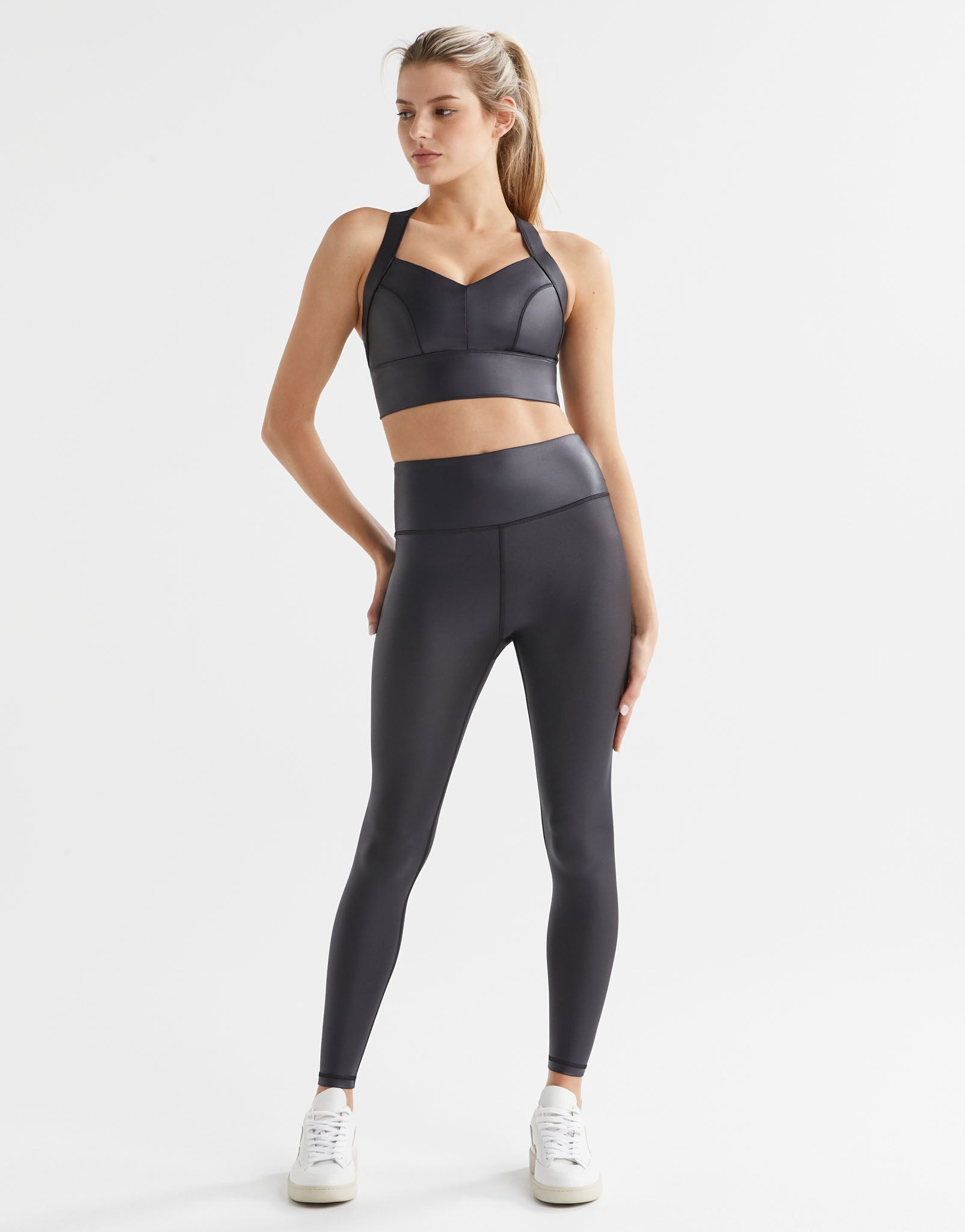 Lilybod-Shadow-Sports-Bra-High-Shine-Black-LC65-BHS-1-NEW.jpeg