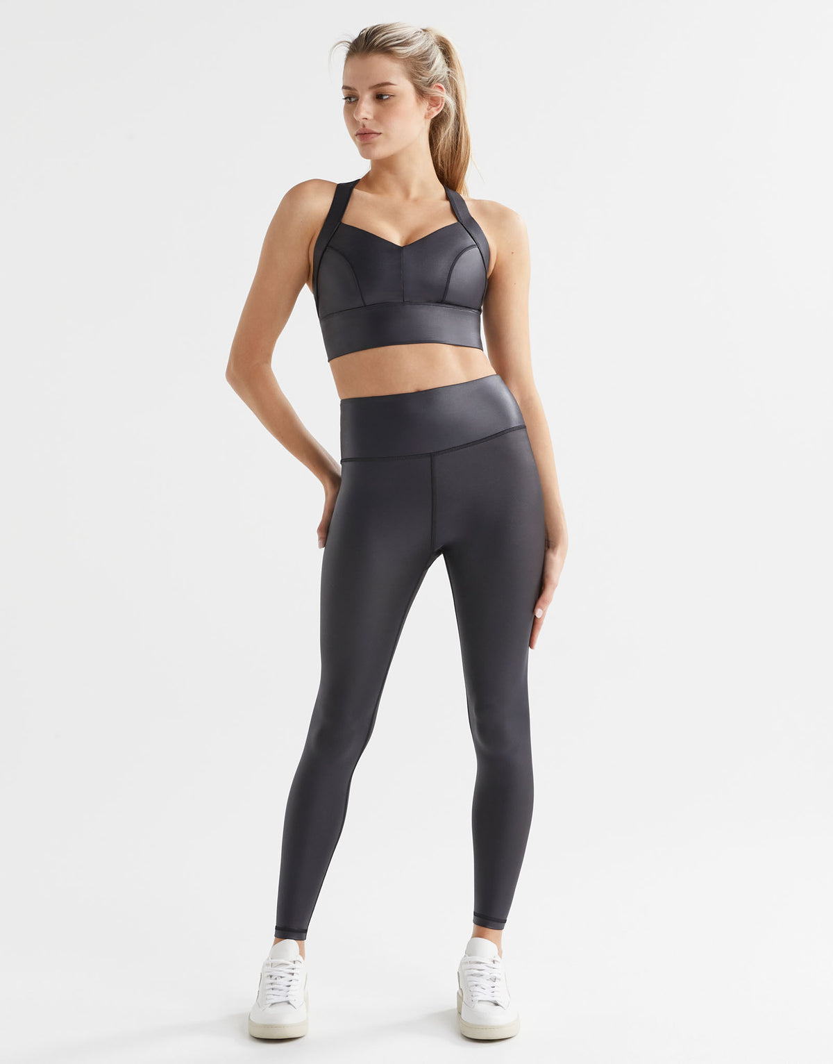 Lilybod-Shadow-Sports-Bra-High-Shine-Black-LC65-BHS-1-NEW.jpeg