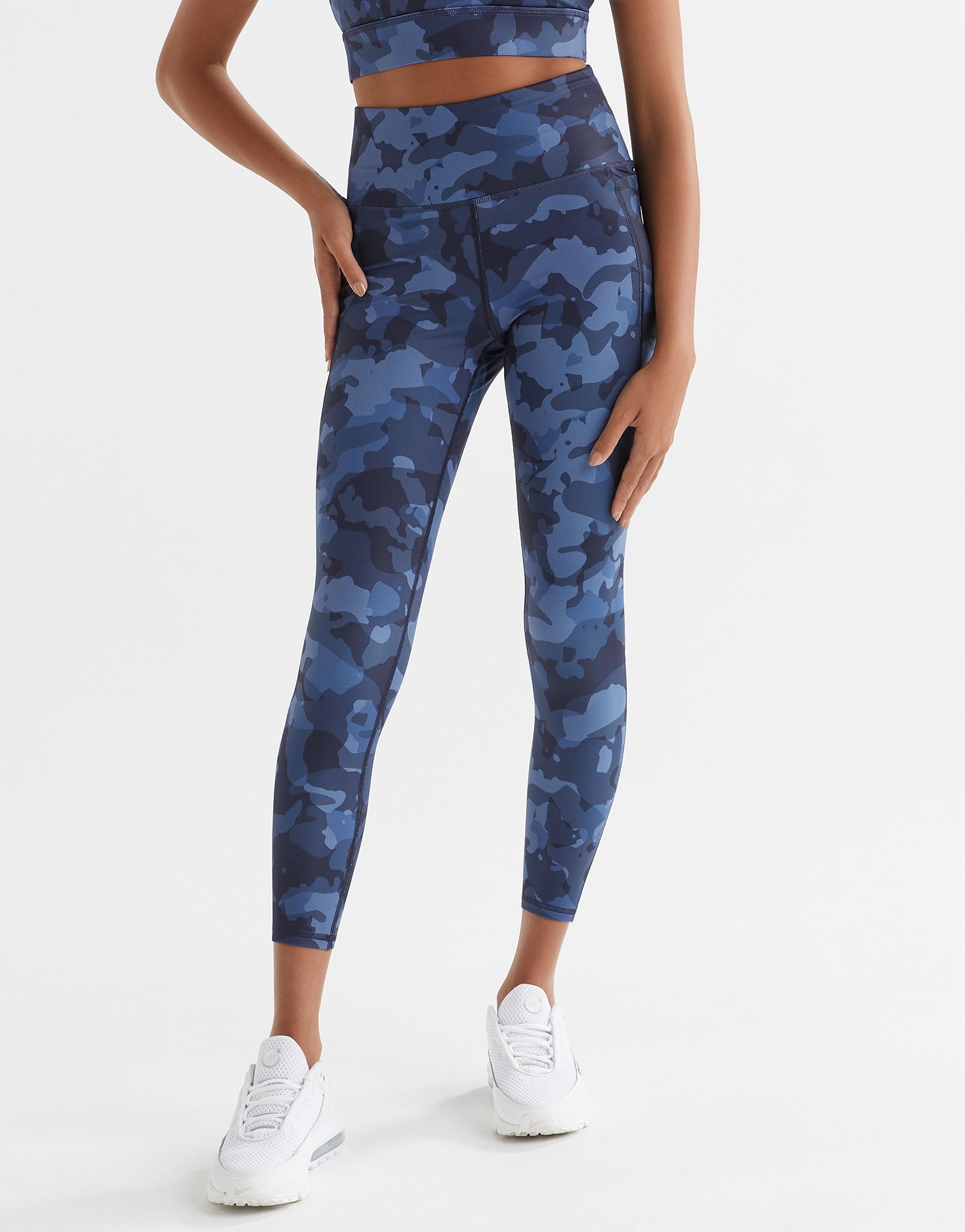 Lilybod-Zoe-Full-Length-Legging-Navy-Splatter-Camo-LL98-X-NB-1.jpeg