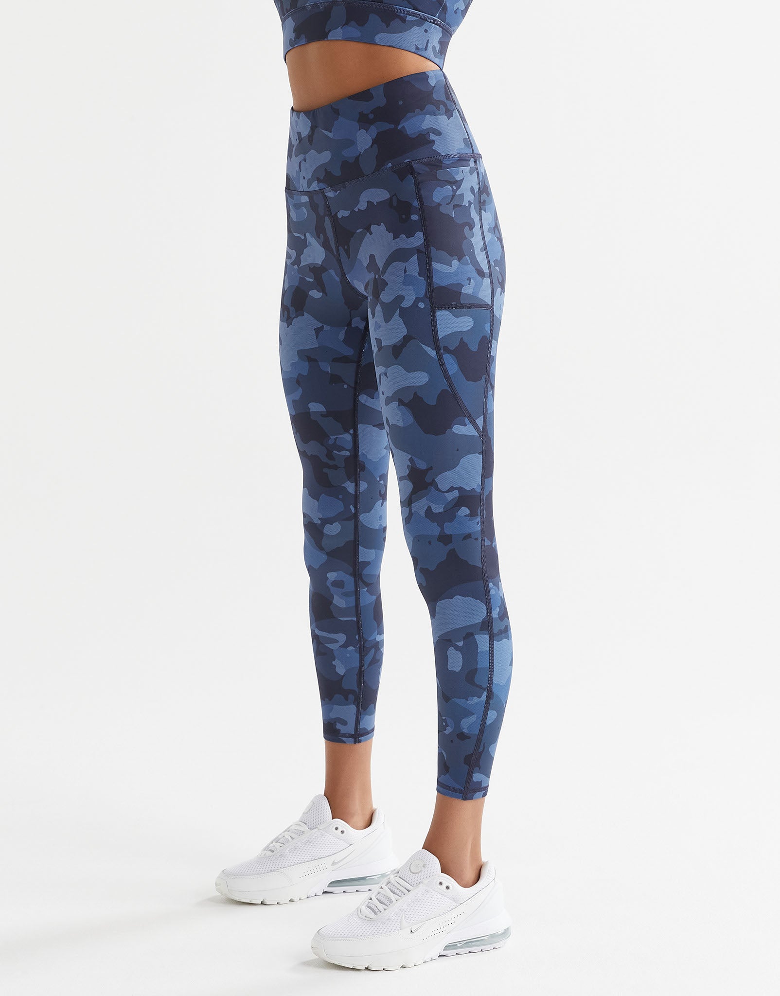 Lilybod-Zoe-Full-Length-Legging-Navy-Splatter-Camo-LL98-X-NB-3.jpeg