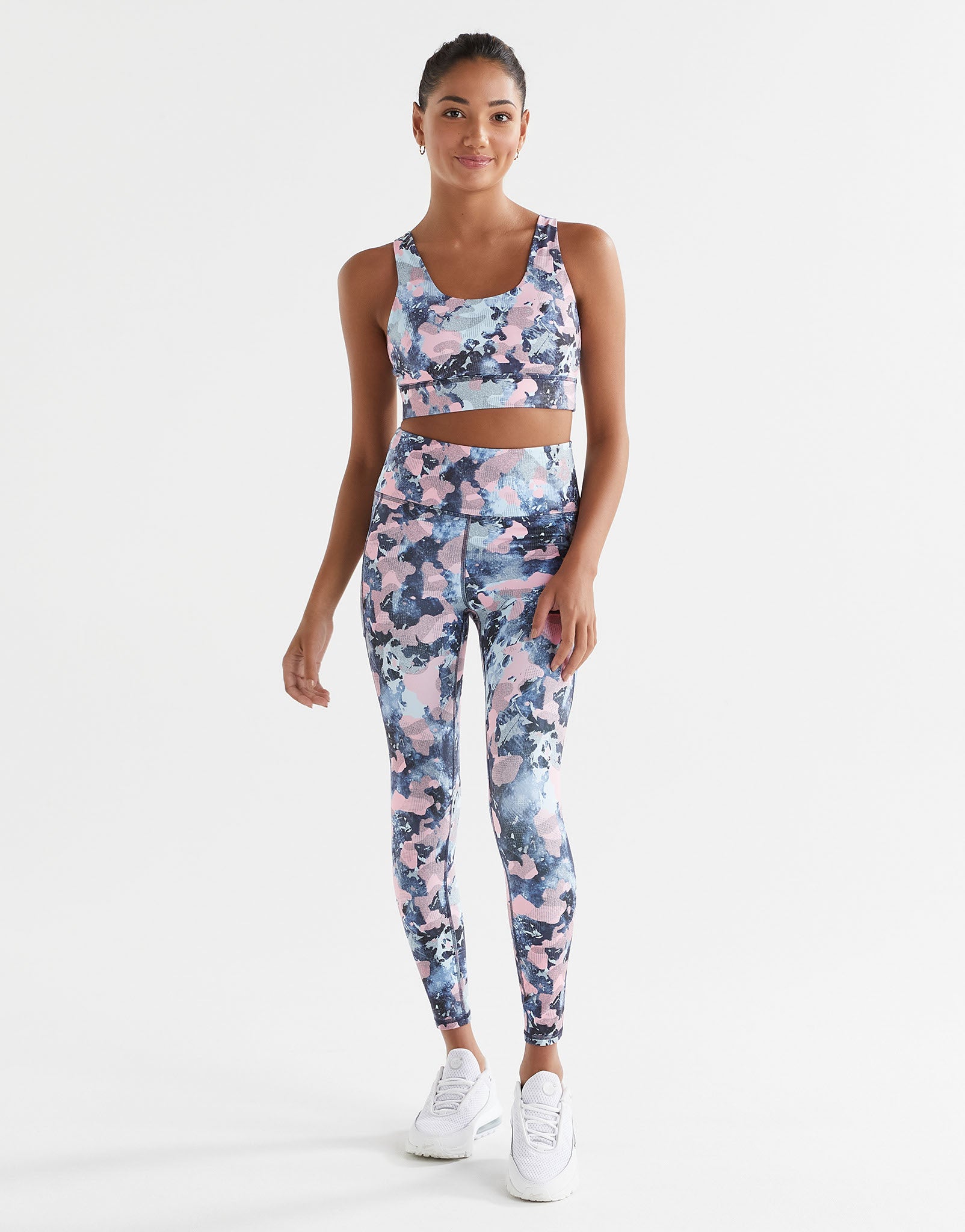 Lilybod-Zoe-Sports-Bra-Blue-Pink-Abstract-Print-LC71-X-ABP-1.jpeg