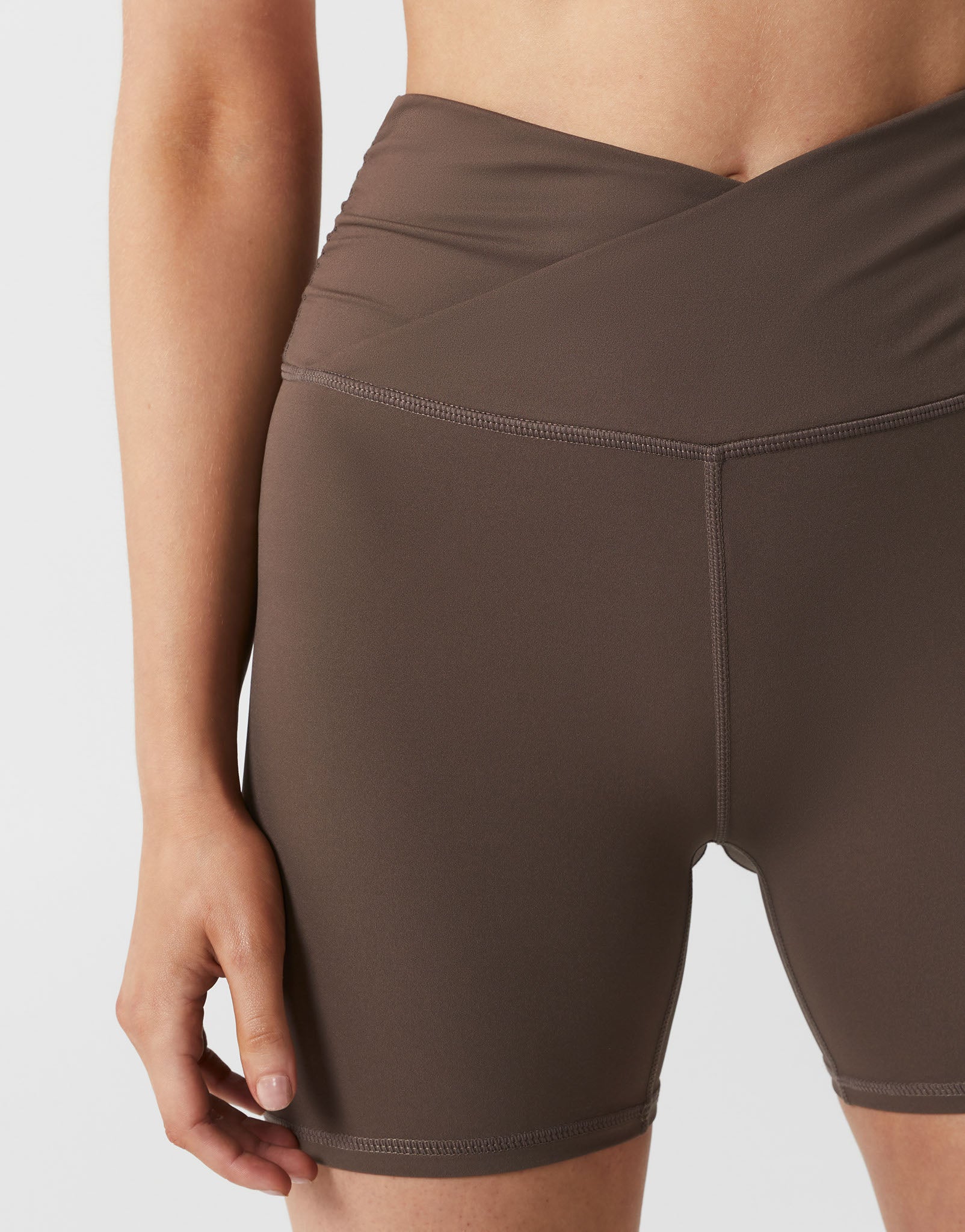 Lilybod_ADDISON_Cloud_Core_Wrap_Short_Coffee_SS_39_CF_03.jpeg