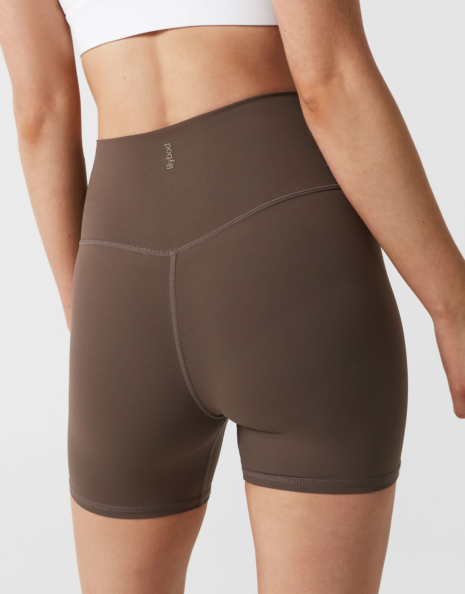 Lilybod_ADDISON_Cloud_Core_Wrap_Short_Coffee_SS_39_CF_05.jpeg