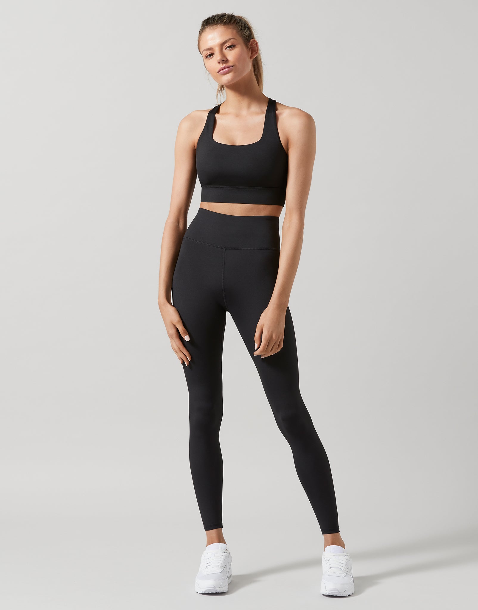 Lilybod_ASTRID_Ultra_Core_Sports_Bra_Black_LC48_B_1.jpg