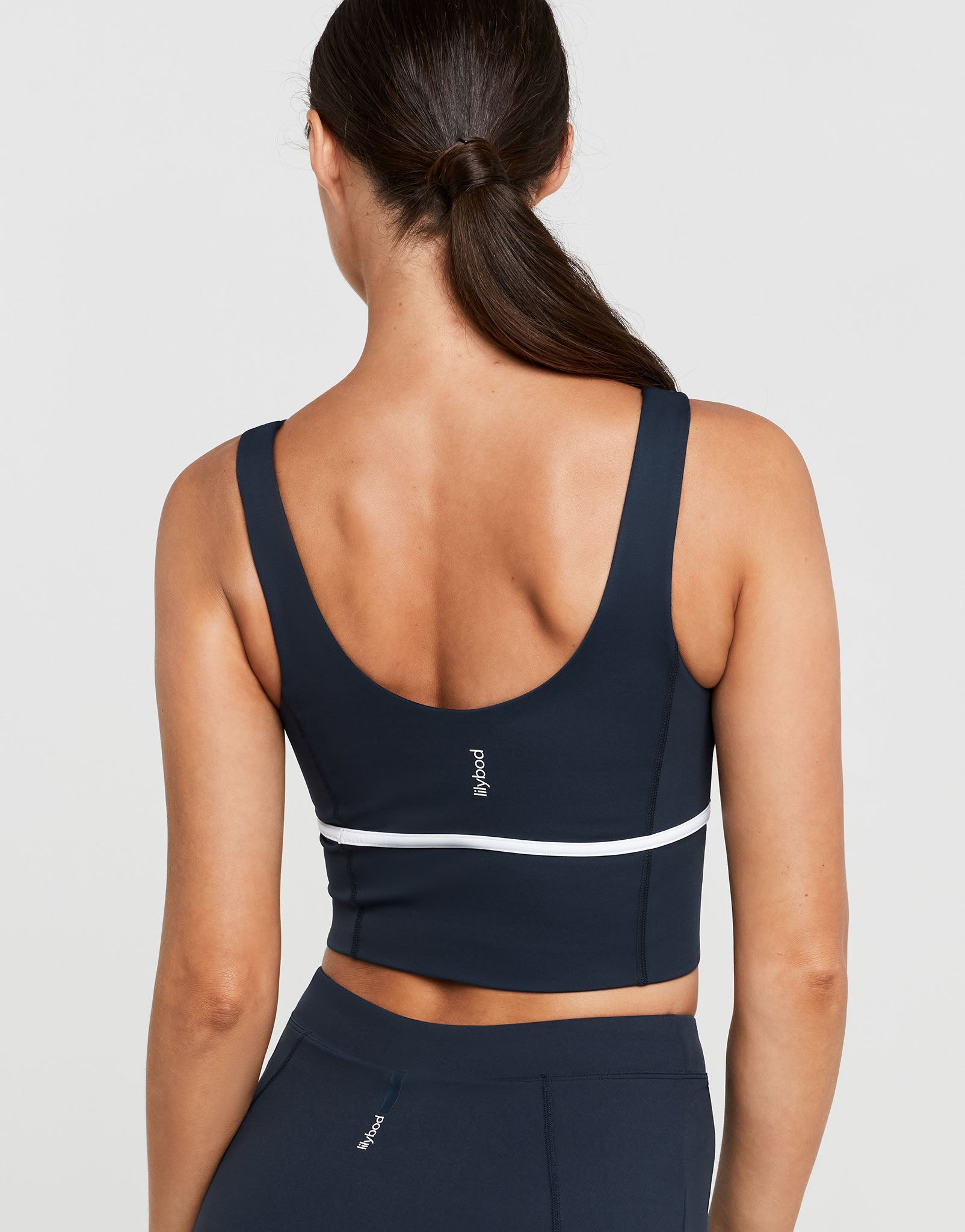 Lilybod_AVA_Sports_Bra_Navy_White_LC72_NB_06.jpeg