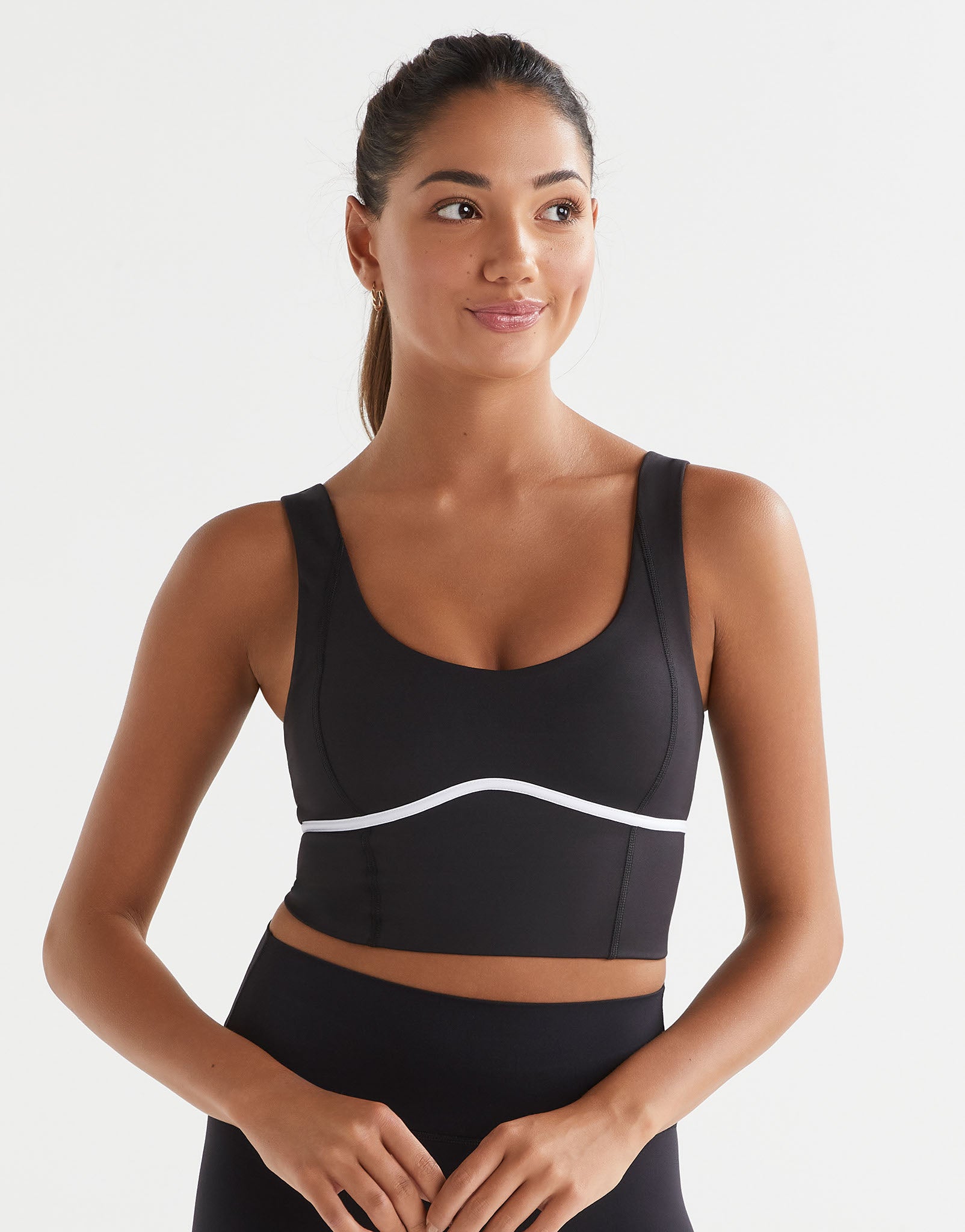 Lilybod_Ava_Long_Sports_Bra_Black_LC69_BL_2.jpeg