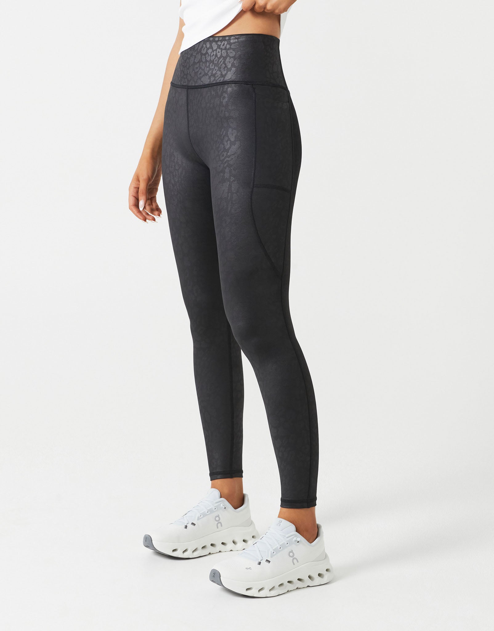 Lilybod_BECCA_Legging_Black_Leopard_LL131_BKLP.jpeg