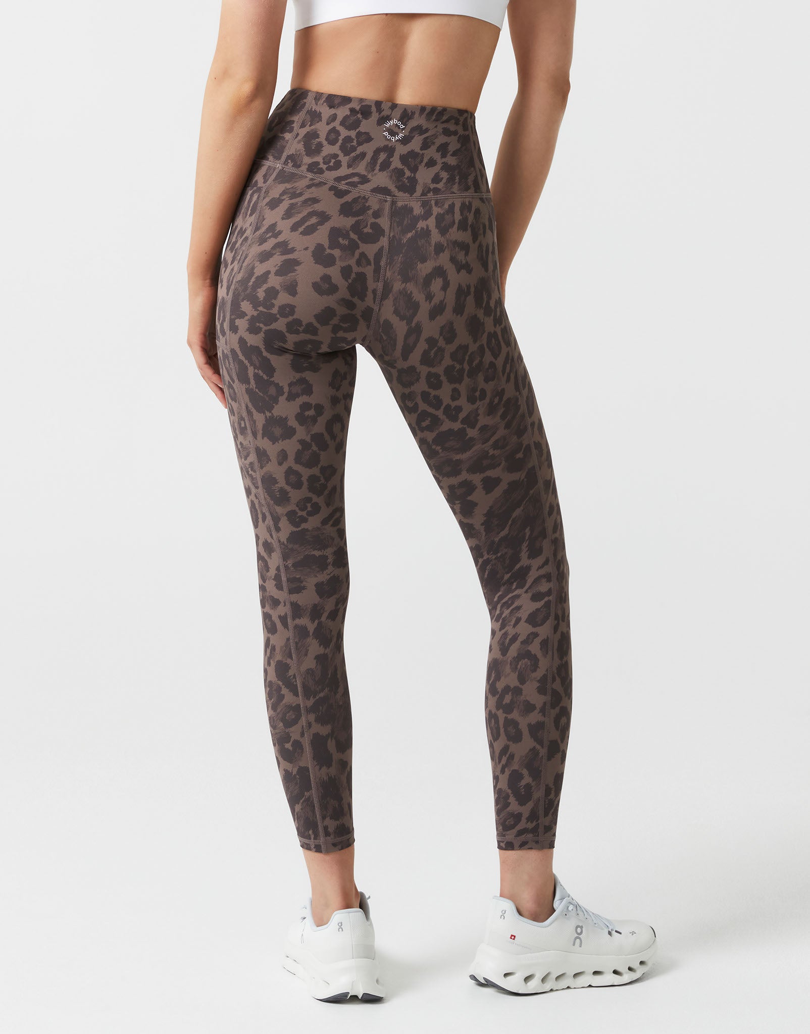 Lilybod_BECCA_Mineral_Grey_Leopard_Brown_LL131_C23_BR_04.jpeg
