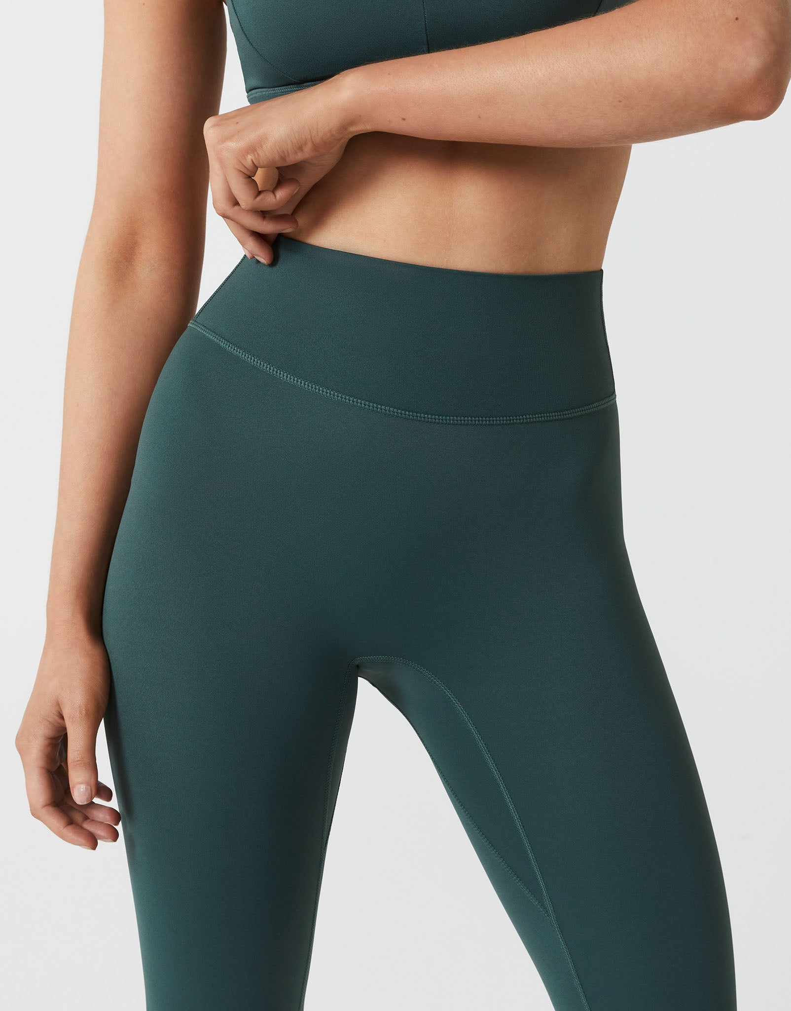 Lilybod_CHLOE_Cloud_Core_Legging_Deep_Green_SL_01_DG_07_n.jpeg
