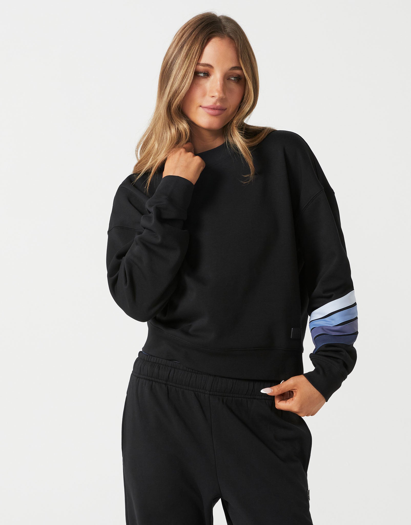 Lilybod_Marli_Sweat_Black_LT153_BL_01.jpeg